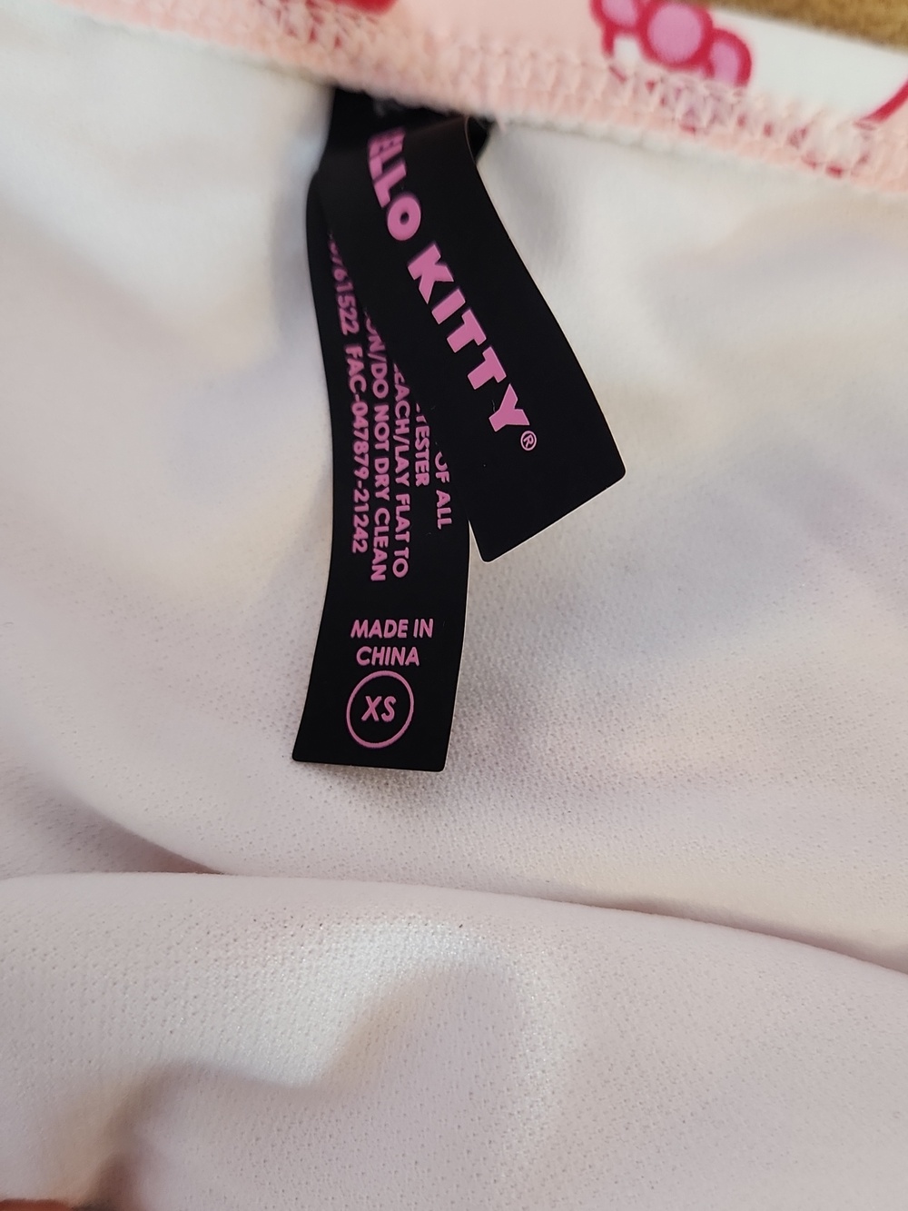 Hot Topic x Sanrio Hello Kitty Pink & White Bikini Set with Ruffle Skirt, XS - Picture 9 of 10